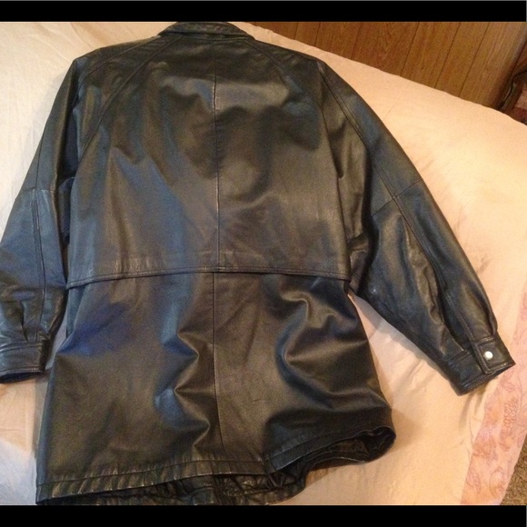 Vintage mid length leather jacket ! - Picture 5 of 8